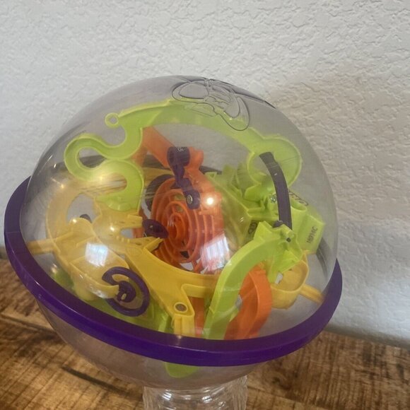 Perplexus THE ORIGINAL 3D Puzzle Ball Maze Game Brain Teaser Toy by Spin Master - Picture 6 of 8